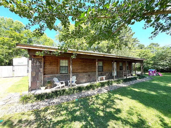 203 Peavey Crossing Rd, Broken Bow, OK 74728