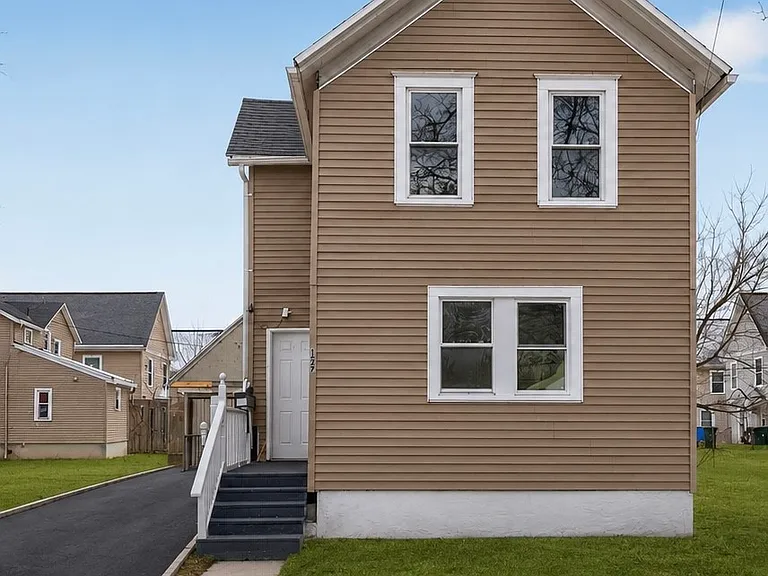 127 Conkey Ave — Photo 1