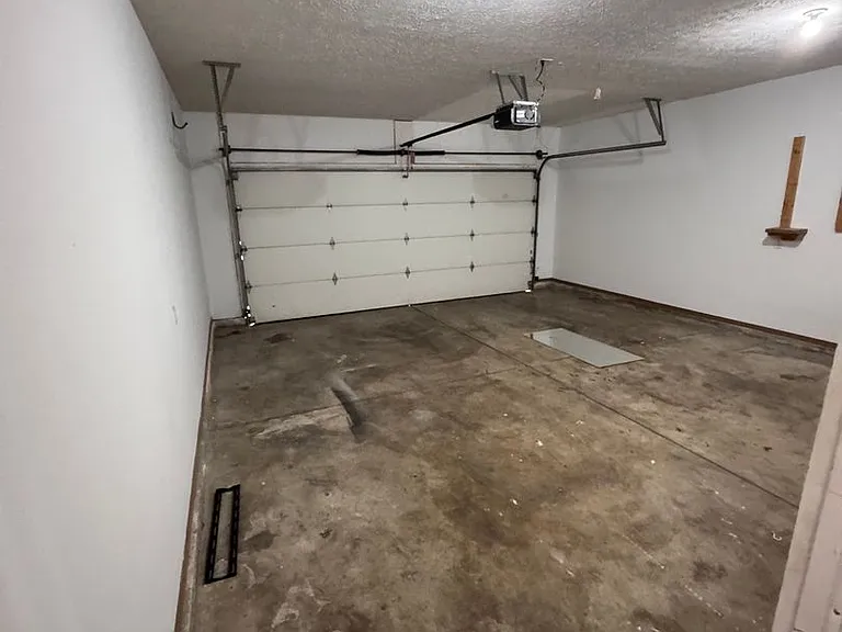 508 N Douglas Dr — Photo 15