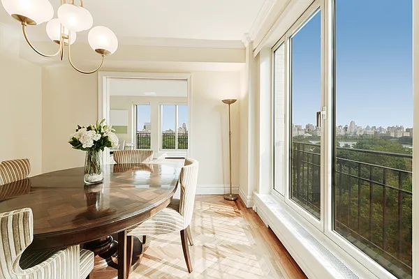 Sold by Sotheby's International Realty | media 7