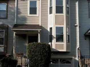 2842 Schoolhouse Cir, Silver Spring, MD 20902