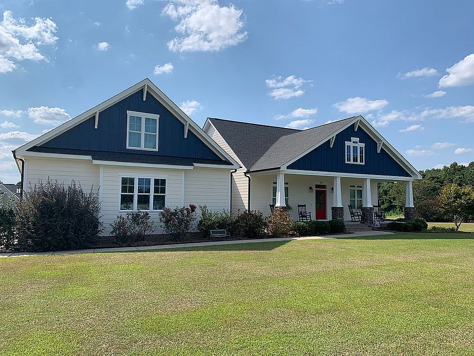 2nd image of 10 Annandale Dr