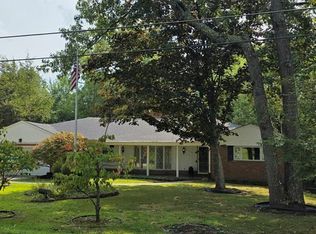 1147 Country Club Rd, Oak Hill, WV 25901