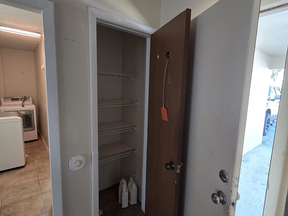 1st image of 12841 Kellywood Cir