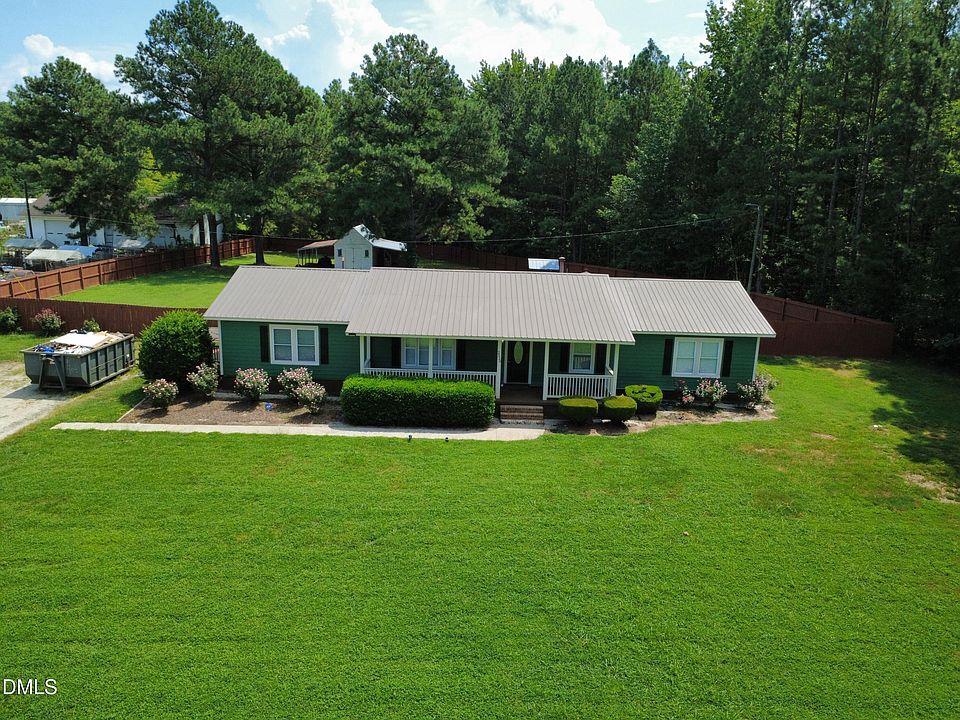 1st image of 2520 Conyers Rd