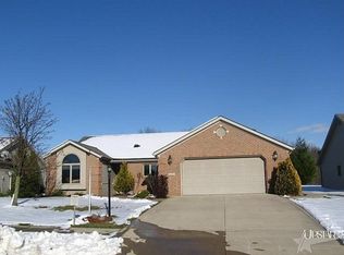211 S Eagle Glen Trl, Columbia City, IN