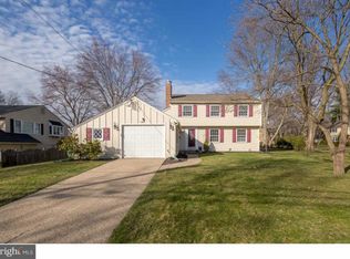 364 Bortons Mill Rd, Cherry Hill, NJ 08034