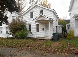 68 SW 9th St, Oswego, NY 13126