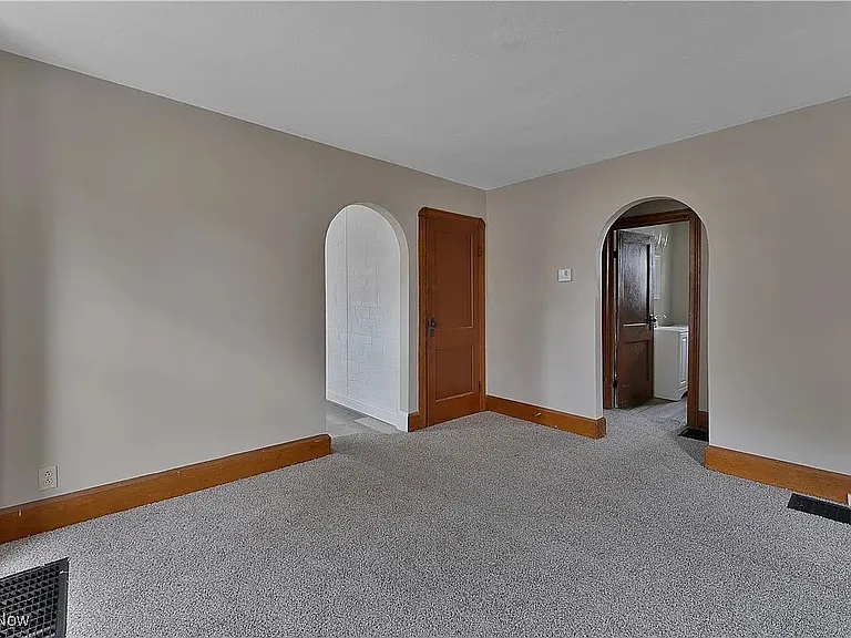 49 Shields Rd — Photo 5