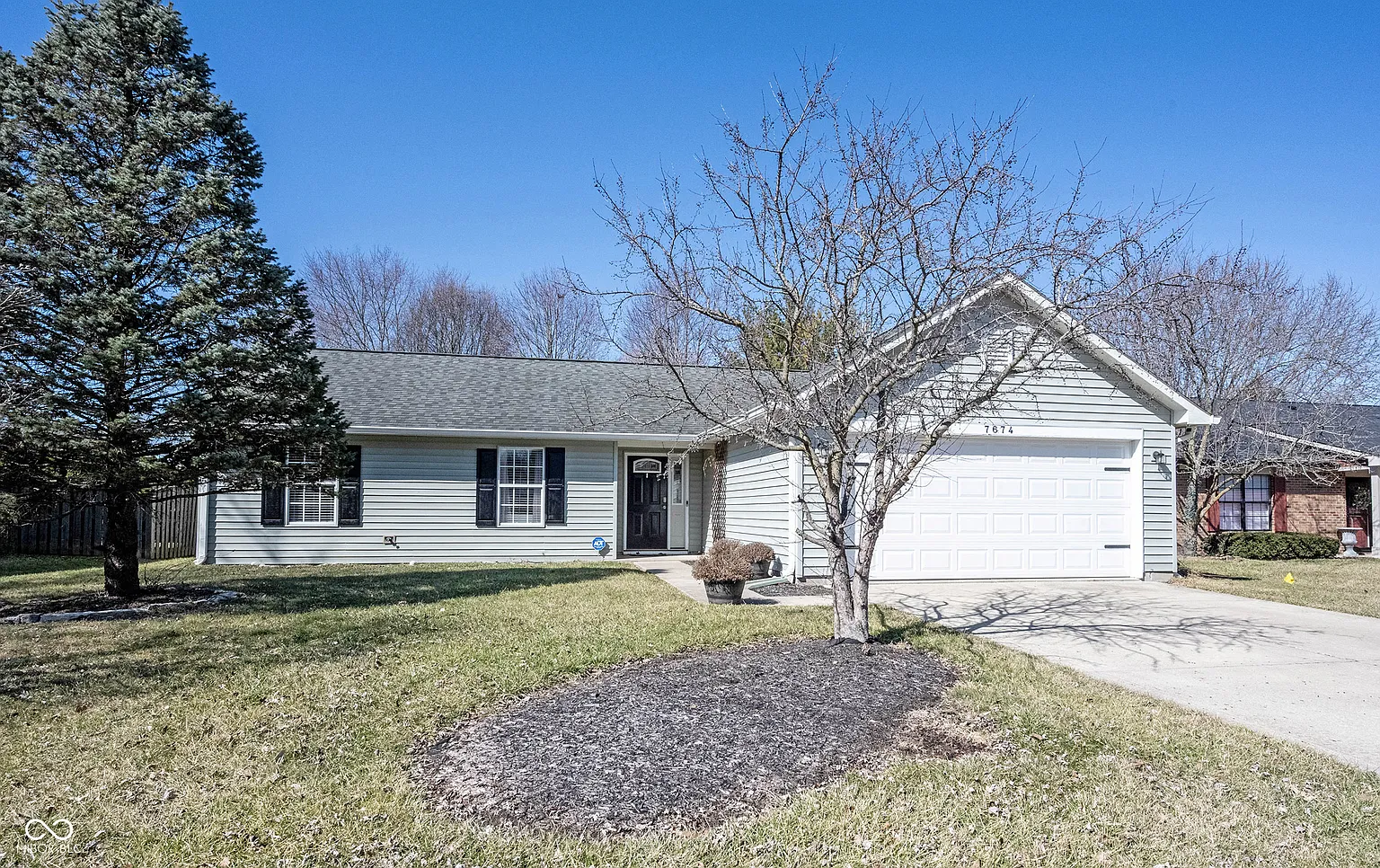 7674 Bayhill Dr photo 1