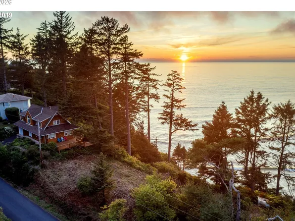 S Beach Rd, Neskowin, OR 97149