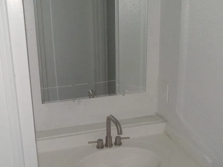 621 Baker St #22 — Photo 10
