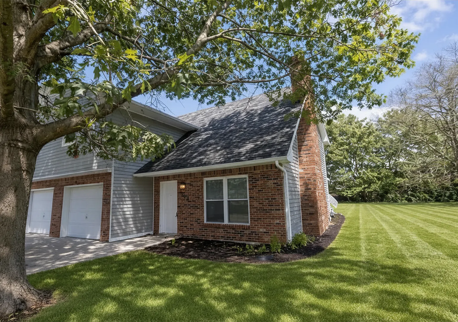 Affordable 3 Bedroom Duplex — Photo 1