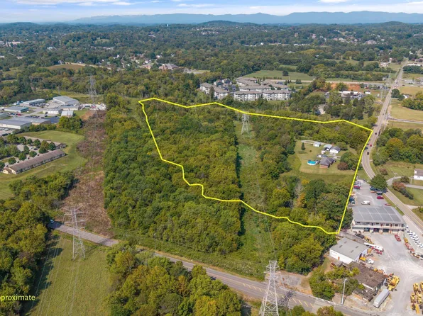 7405 Central Avenue Pike, Powell, TN 37849