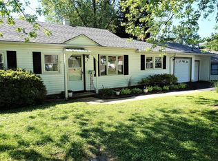 654 Clover Ln, Saint Louis, MO