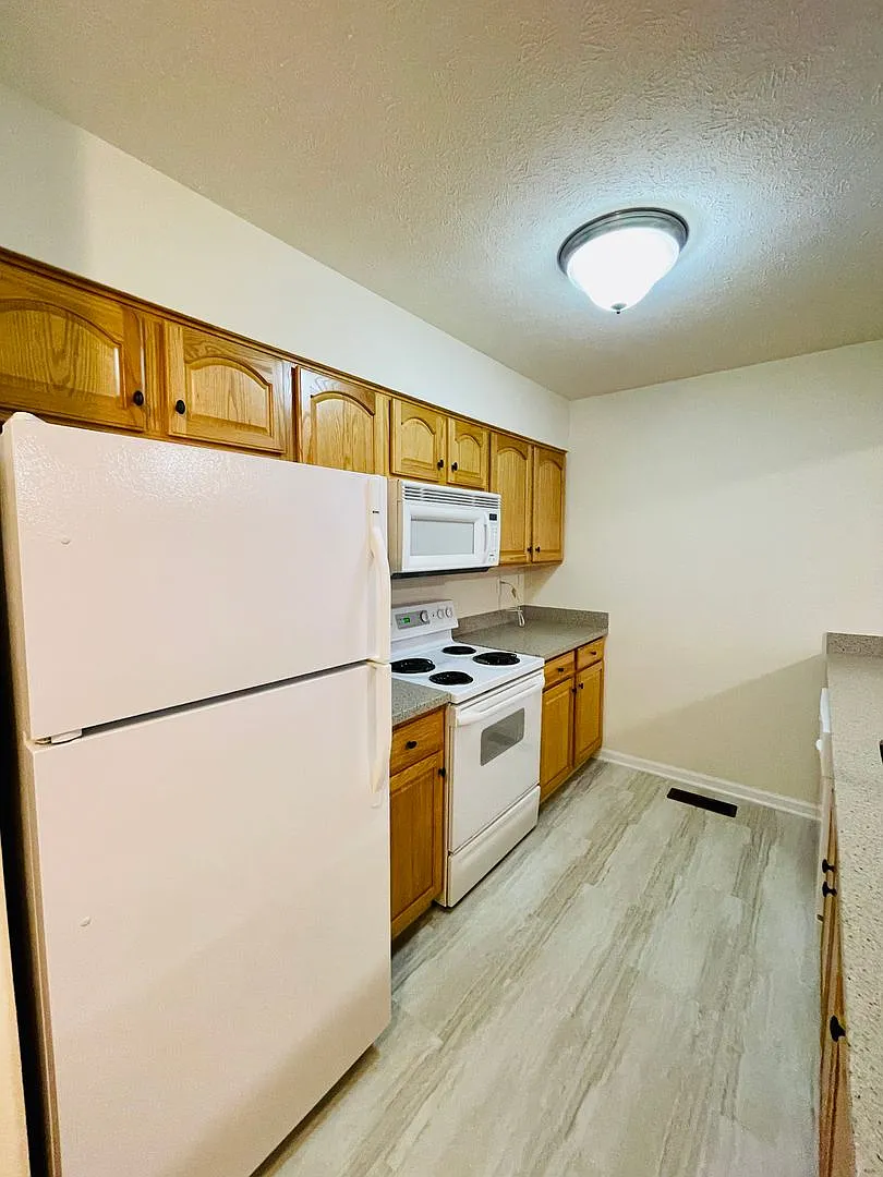 Updated Duplex for Rent — Photo 3