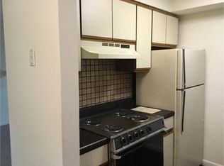 1009 Francis Dr APT 8, Champaign, IL