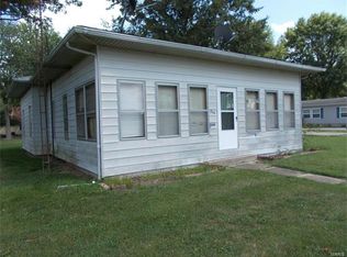 706 N Truman St, Steeleville, IL 62288