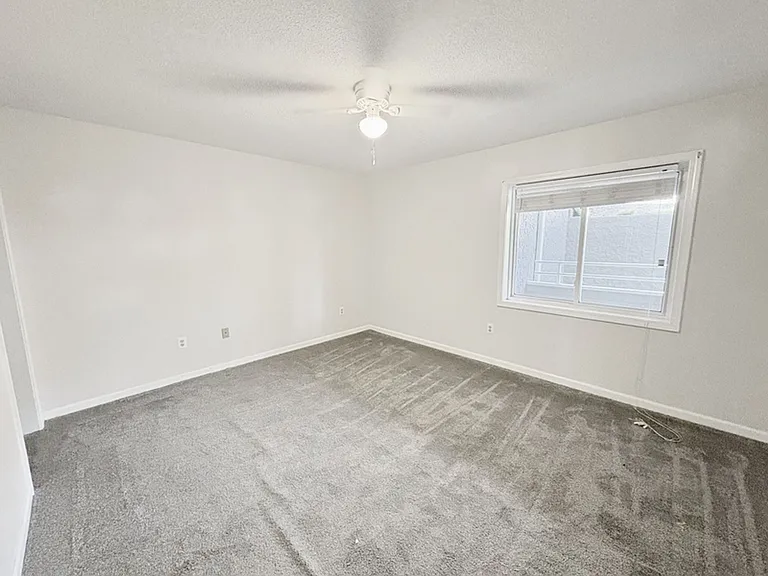 103 Northlake Dr — Photo 17