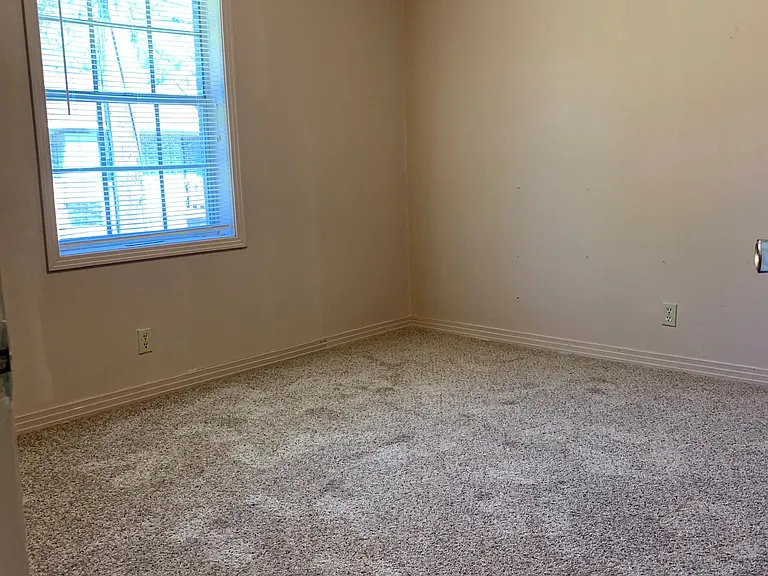 Cedar Pointe Apartments - Thomasville AL — Photo 16