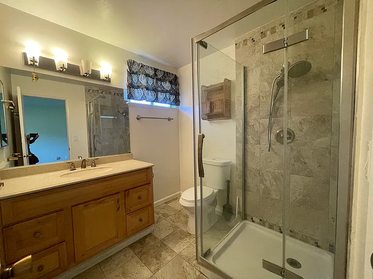 4935 Massachusetts Dr — Photo 37