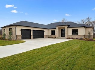 558 Legacy Dr, Waterloo, IL 62298