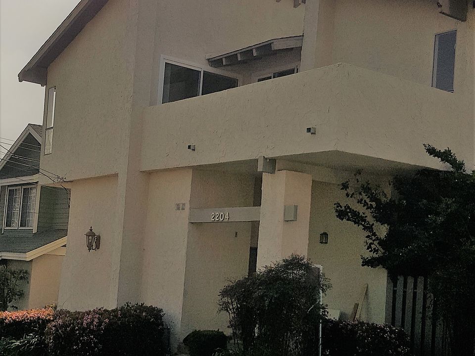 Exterior - Great location in Redondo Beach