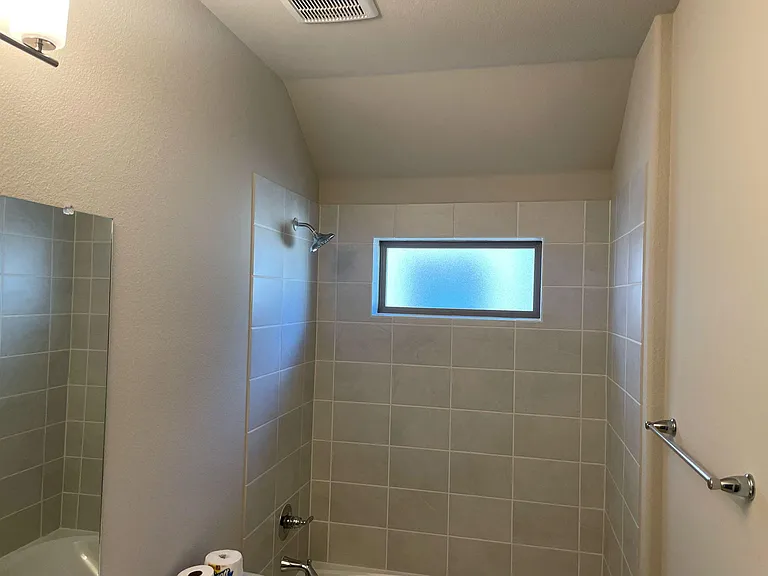 1404 Mahogany Dr — Photo 17