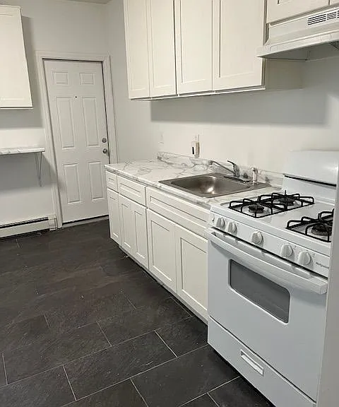 58 Vincent St #2 — Photo 2
