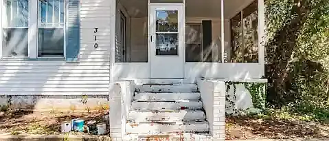 310 Stanley Ave — Photo 56