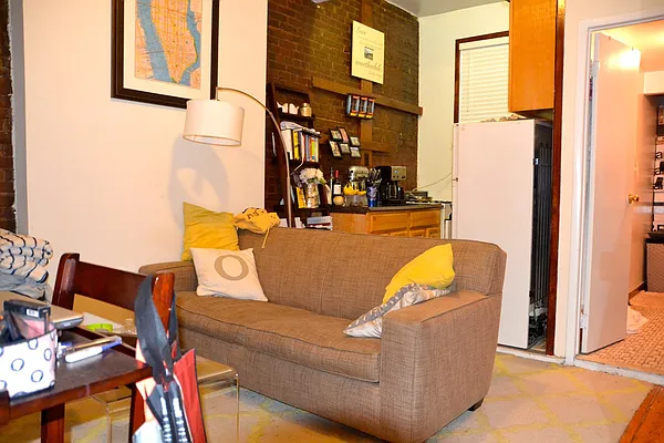 Rented by Oak Tree LLC | media 37