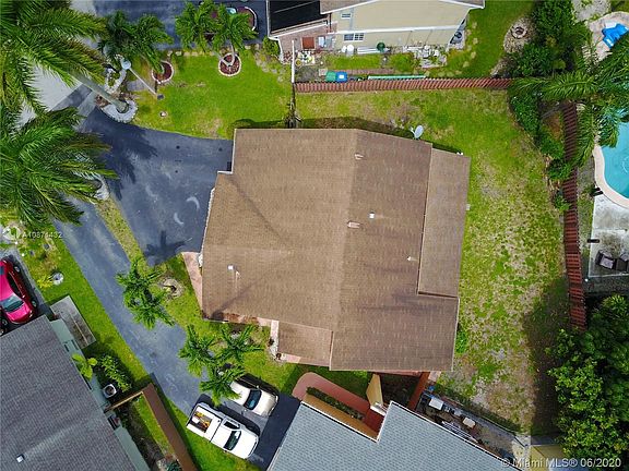 3rd image of 3543 NW 73rd Way