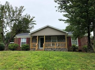 4207 Waco Dr, Greensboro, NC 27406