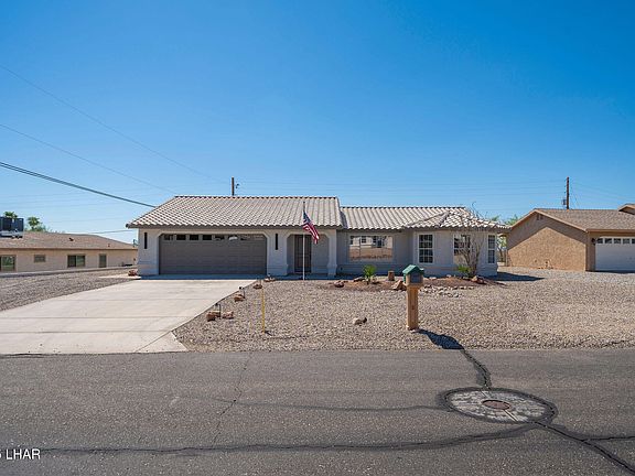 3rd image of 3888 Lighthouse Dr