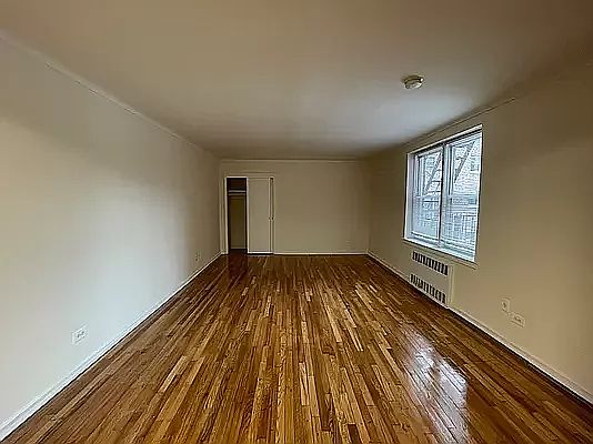 2nd image of 87-50 Kingston Pl #2J