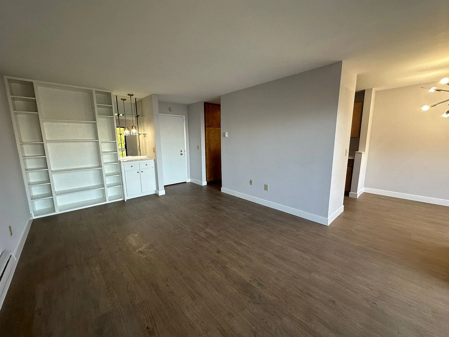 Two Bedroom Condo Available In Emeryville In Watergate Complex!! All Brand New!! — Photo 3