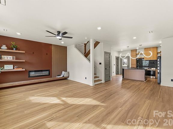 4th image of 5305 Grand Canyon Rd NW