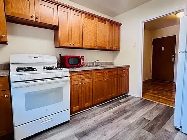 405 Park Ave APT M, Rutherford, NJ 07070