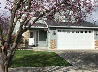 675 Spring Valley Dr, Medford, OR 97501