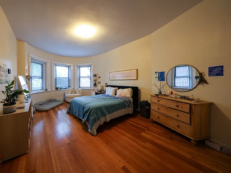 1726 Beacon St #1 — Photo 9