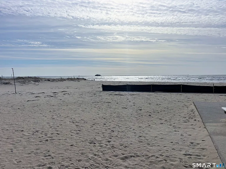8-2 Lewis Ave — Photo 17