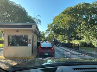 Carriage Hills, Hollywood, FL 33024