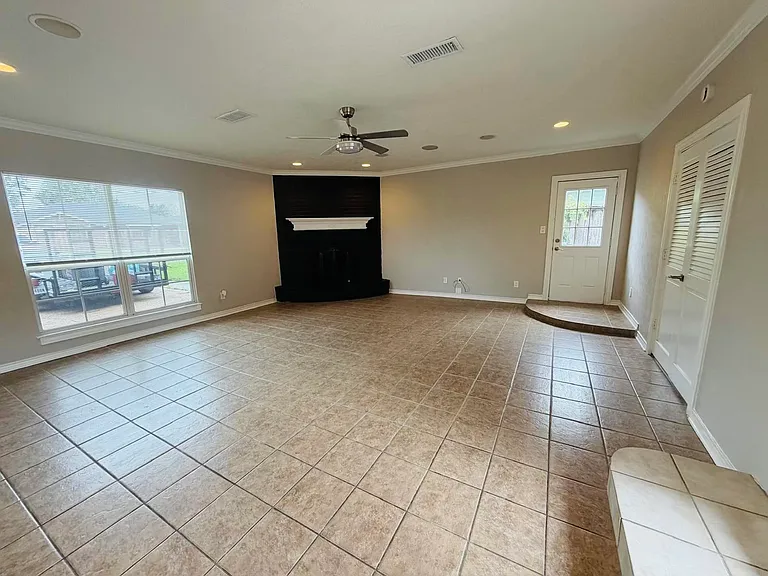 5080 Browning Dr — Photo 6