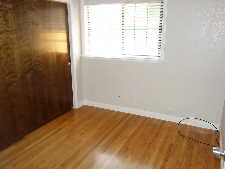 10734 Martinwood Way — Photo 15