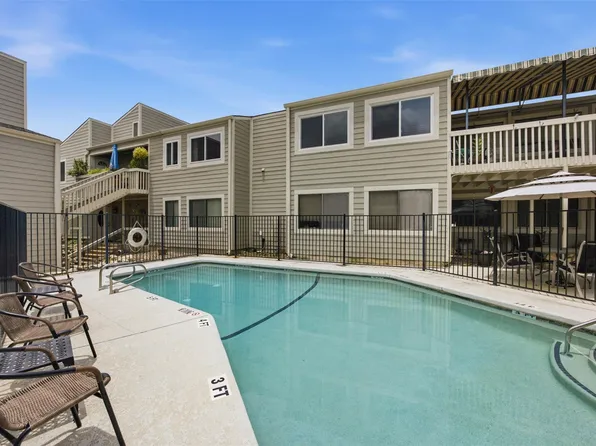 5801 Thunderbird #B-22, Leander, TX 78645