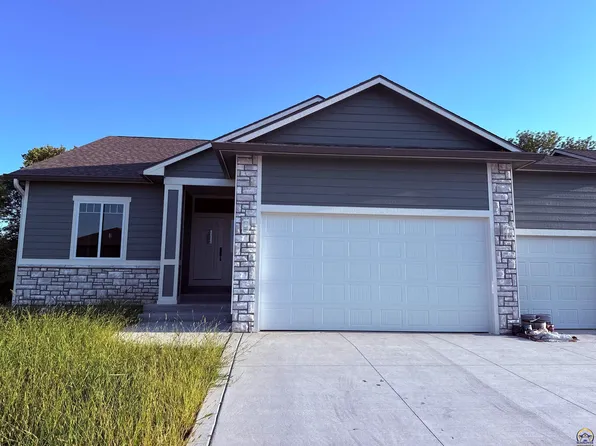 17258 Driftwood Bnd, Wamego, KS 66547