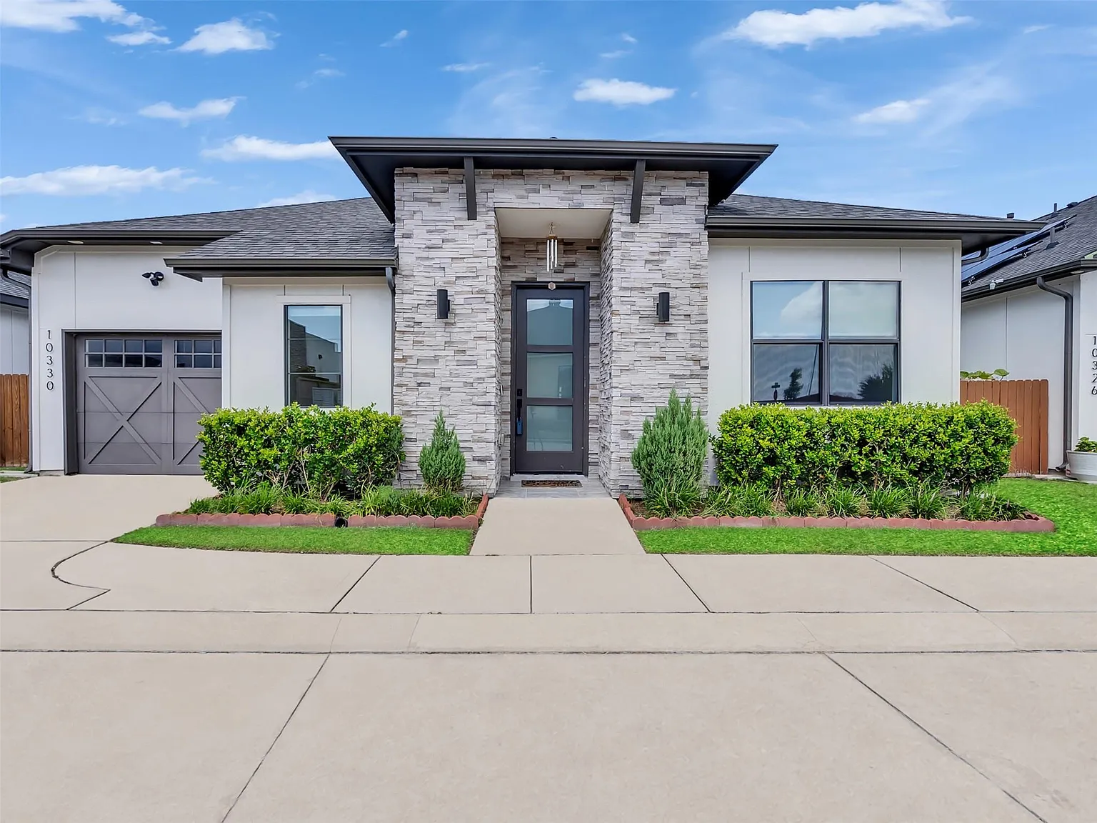 3 bed, 2.5 bath, 1848 sqft, $2,450 — Photo 4