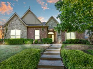 7003 S Sycamore Pl, Broken Arrow, OK 74011