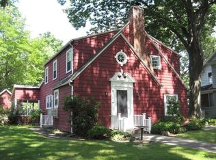 40 Bronson Ter, Springfield, MA 01108