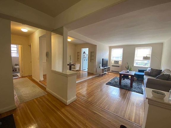 2nd image of 65-74 Saunders St #1B